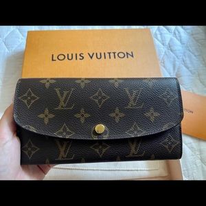 [SOLD] Emilie Wallet Rose Ballerine -Louis Vuitton